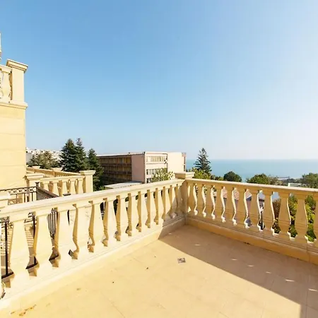 Argisht Palace Only 3* Aranyhomok