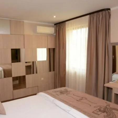 Argisht Palace Only מלון 3*