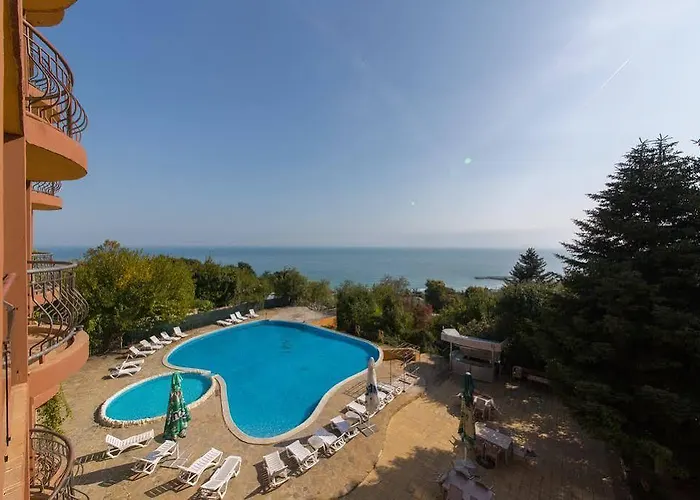 Argisht Palace Only فندق غولدن ساندز