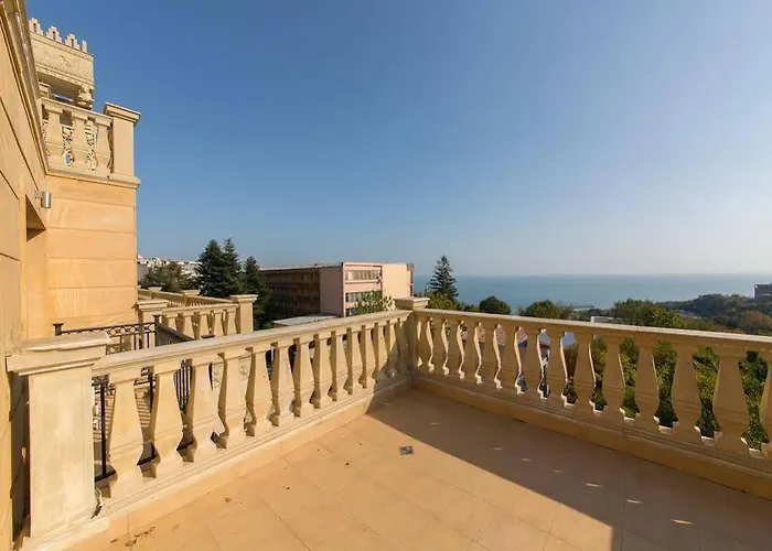 Argisht Palace Only فندق غولدن ساندز